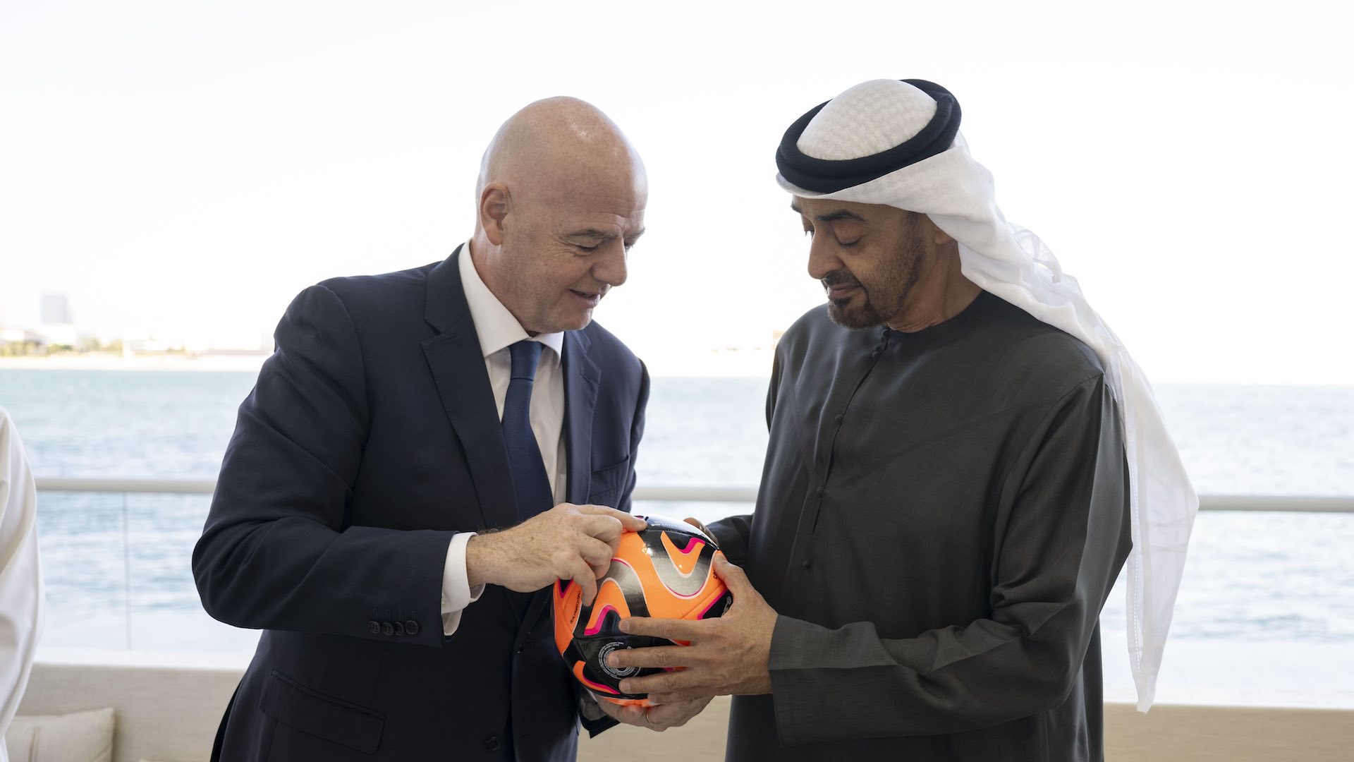 UAE president Sheikh Mohamed hosts FIFA president